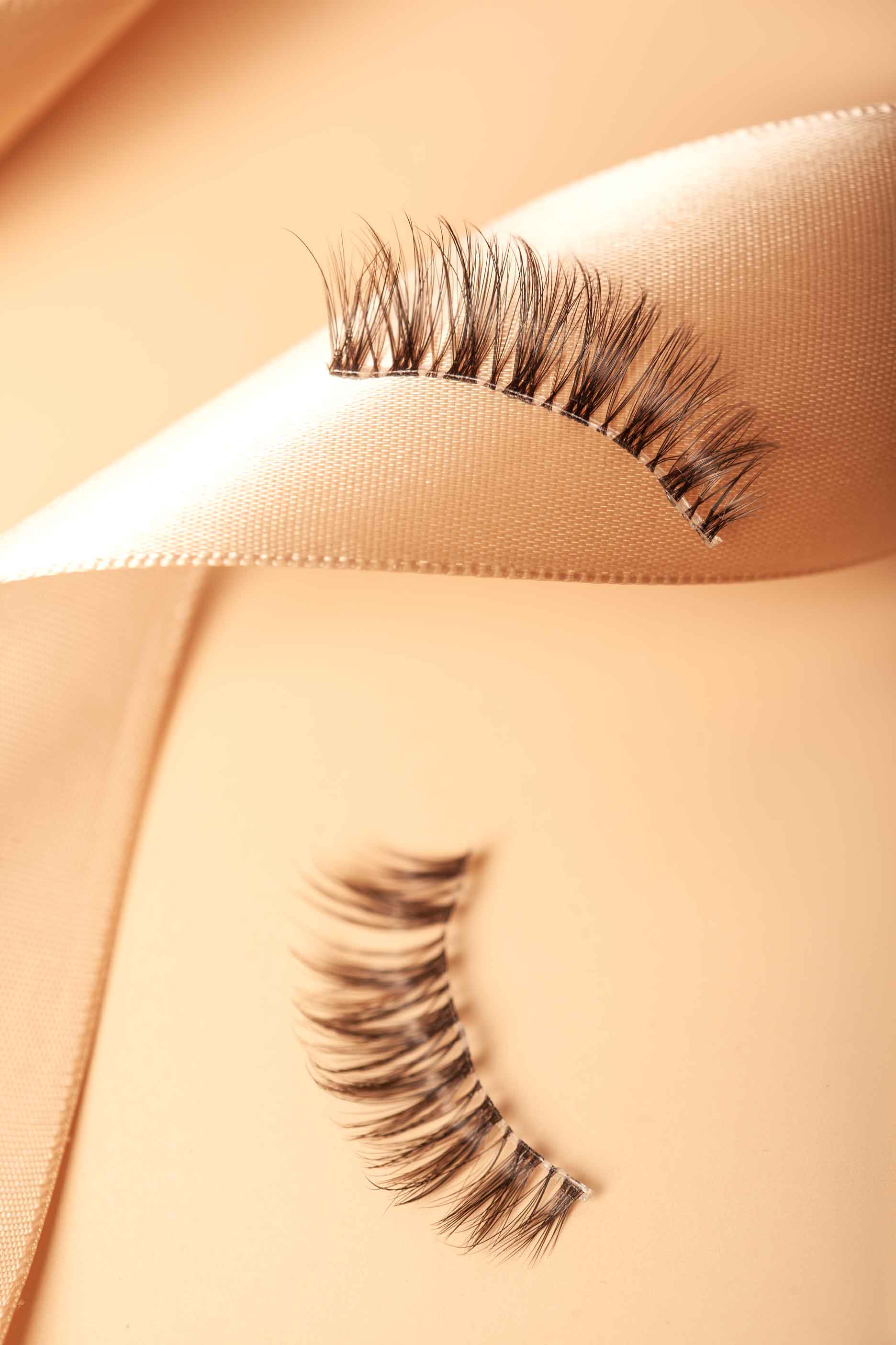 OKT Lashes. Best false eyelashes. Doll eyelashes. Best fake eyelashes. Edmonton False Eyelashes. Fake eyelashes. How to clean false eyelashes. How to apply false eyelashes. Fake eyelash storage. False eyelashes storage. Reusable false eyelashes.