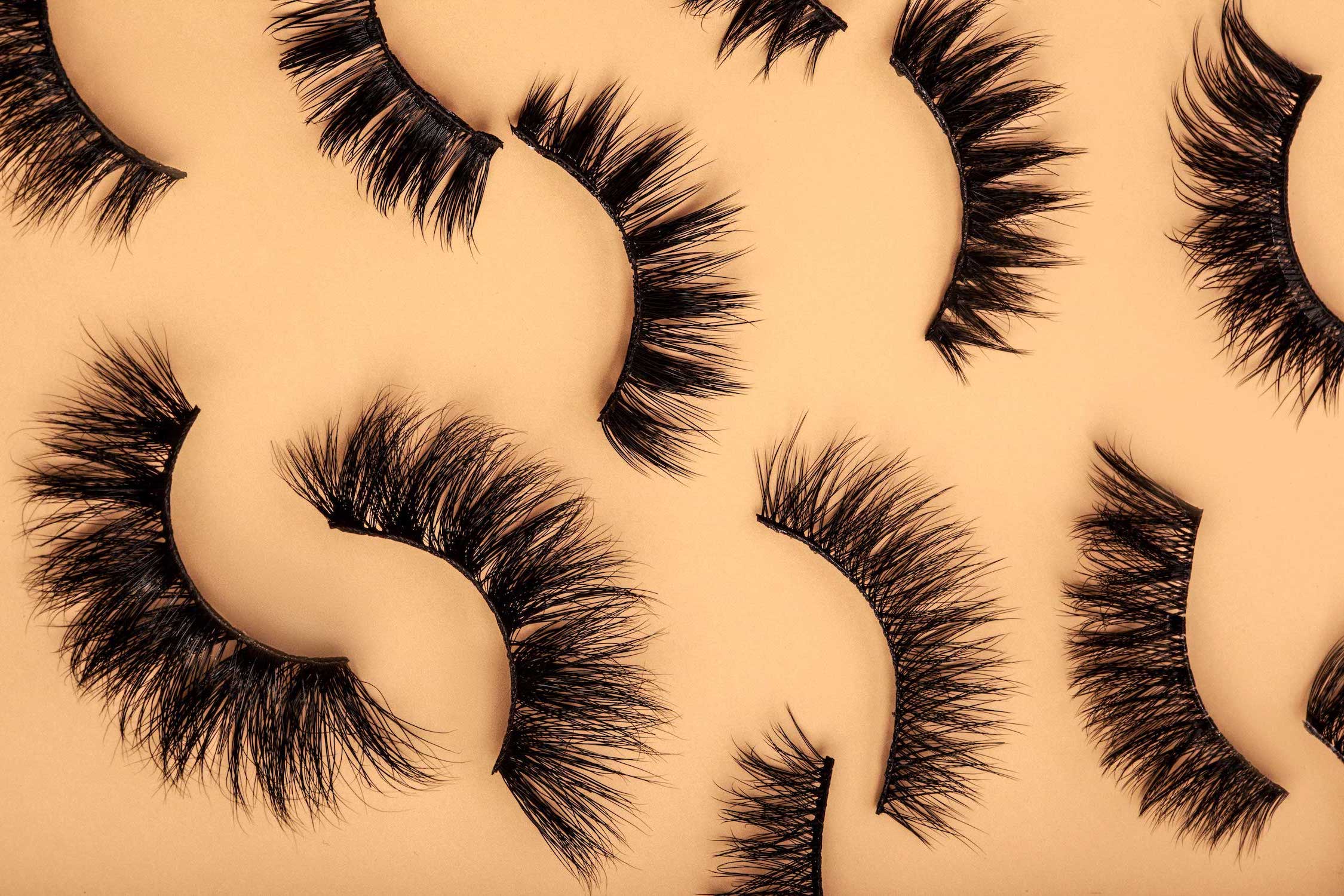 OKT Lashes. Best false eyelashes. Best fake eyelashes. Edmonton False Eyelashes.  Fake eyelashes. How to clean false eyelashes. How to apply false eyelashes. Fake eyelash storage. False eyelashes storage. Reusable false eyelashes.